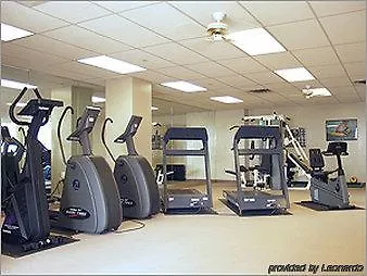 Aparthotel Glen Grove At Maple Leaf Toronto