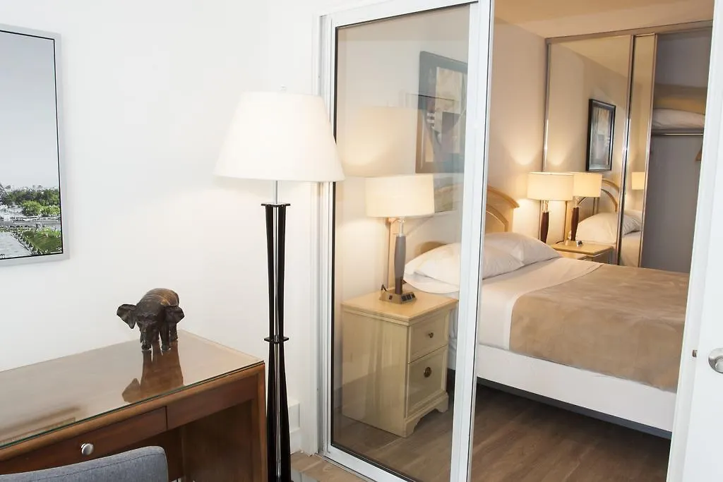 Aparthotel Glen Grove At Maple Leaf Toronto