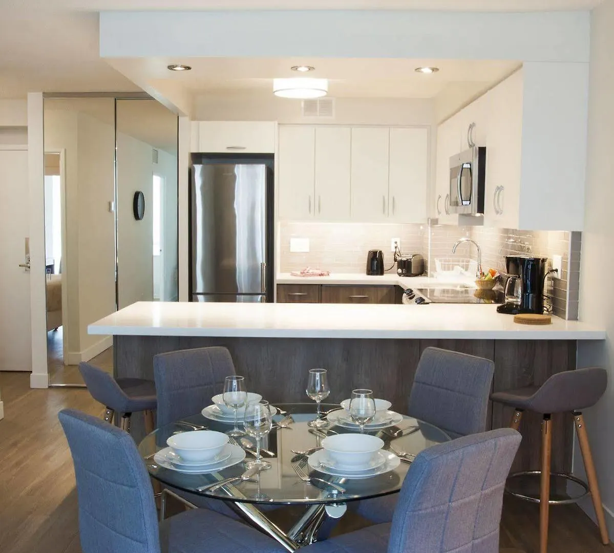 Aparthotel Glen Grove At Maple Leaf Toronto