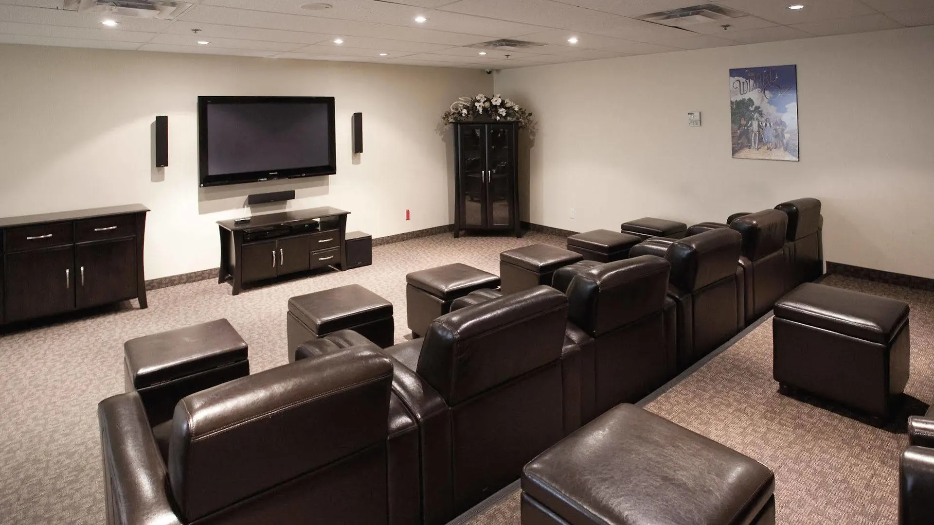 Aparthotel Glen Grove At Maple Leaf Toronto